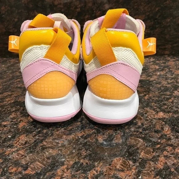 Air Jordan MA2 White Light Arctic Pink Gold